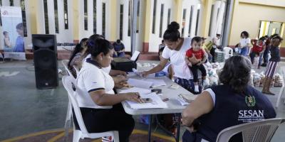 COMUSAN de San Agustín Acasaguastlán, El Progreso, realiza jornada de peso y talla