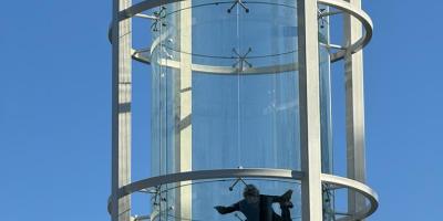 Ejército de Guatemala cuenta con simulador de caída libre para Paracaidismo.