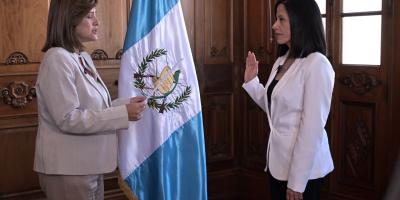 Presidenta en funciones Karin Herrera 