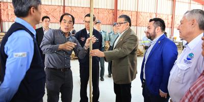 Fortalecen lazos de cooperación en el sector agrícola