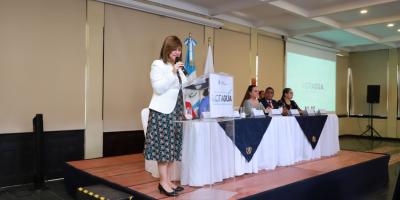 Vicepresidenta Karin Herrera