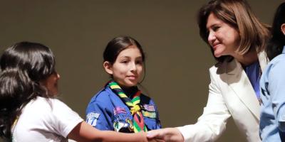 Vicepresidenta Karin Herrera