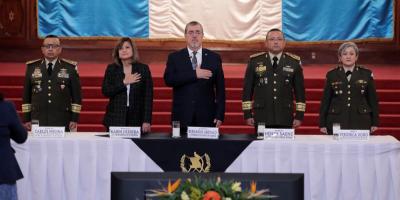 Presentación Política de la Mujer Militar