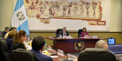 Presidente Bernardo Arévalo y Karin Herrera lideran gabinete de ministros