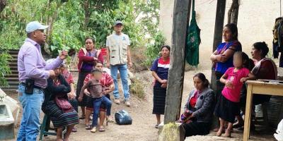 Beneficios del abono orgánico tipo sólido son impartidos a agricultoras de Huehuetenango