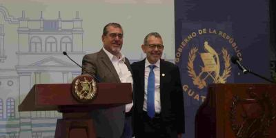 Conferencia de prensa por el presidente de la República de Guatemala, Bernardo Arévalo