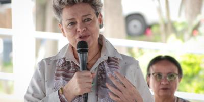 La Primera Dama, Lucrecia Peinado, supervisó los programas de reinserción de la SBS.