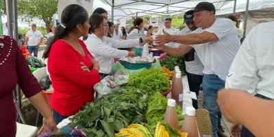 Chiquimula realiza Feria del Agricultor