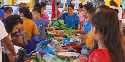 Municipios de Petén celebran la Feria del Agricultor