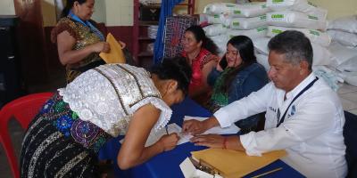 Nueva jornada de entrega de alimentos