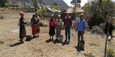 Agricultoras quetzaltecas aprenden a producir pilones de hortalizas