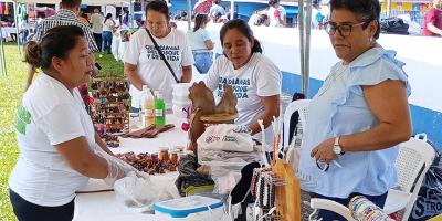 En Feria del Agricultor de San Francisco, Petén, promueve productos locales 