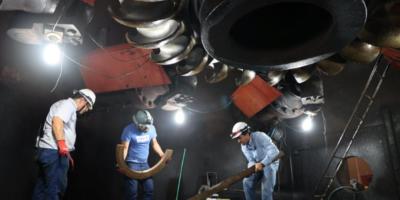 Personal técnico del INDE trabajó arduamente para reparar una falla técnica en la unidad generadora número 5 de la Hidroeléctrica Chixoy