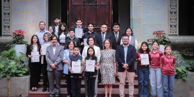 Jóvenes guatemaltecos llevarán el talento nacional a olimpiadas internacionales de ciencia y tecnología en Costa Rica y Türkiye 