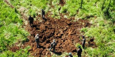 Ejército de Guatemala inhabilitó cuatro pista clandestina en Petén.