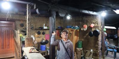 El INDE lleva luz y desarrollo a 397 familias del municipio de San Bartolomé Jocotenango, Quiché.