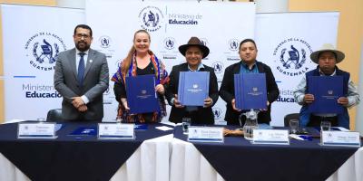 Confirman compromiso para fortalecer la Educación Bilingüe e Intercultural en comunidades de Sololá