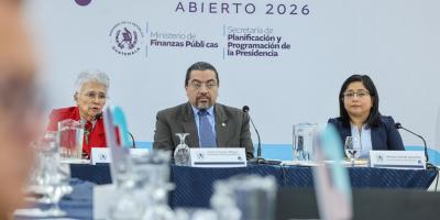 Autoridades del Minfin y Segeplan encabezaron la sesión.