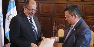 En busca de reducir la brecha de analfabetismo TGW y Conalfa firman alianza