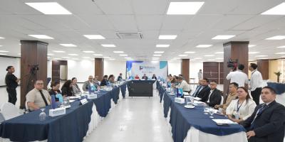 Presentación de efectuó en el edificio central del Ministerio de Finanzas Públicas.