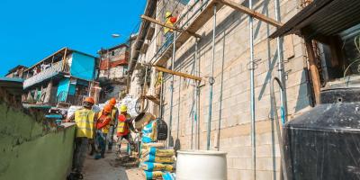 Supervisan construcción de muros de contención en beneficio de más de 250 familias en el asentamiento María Teresa Caballeros 