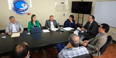 DGT abre sus puertas al diálogo con transportistas extraurbanos en favor de un servicio más eficiente y ordenado