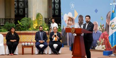 Secretario Santiago Palomo 