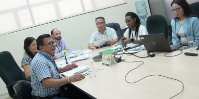 Panelistas en el encuentro sobre formulación de indicadores.