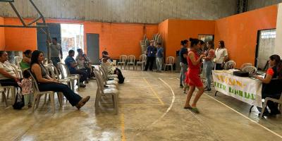 Capacitan a madres de familia para establecer huertos familiares