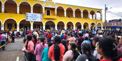 Entregan alimentos a familias vulnerables en San Raymundo 