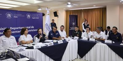 Fortalecen combate a la desnutrición en Petén