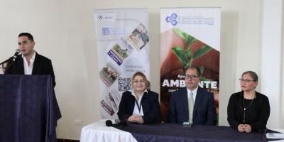 Realizar este Congreso en Jalapa representa un paso firme hacia la descentralización de los servicios públicos.