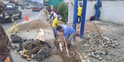 Caminos repara socavamiento en la ruta CA-01 Occidente entre Chimaltenango y Sacatepéquez