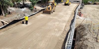 CIV construye accesos al puente Chitomax