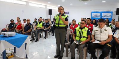¡Seguridad olímpica en ruta escolar! Brigadas de Provial y Educación Física se unen por el bienestar estudiantil