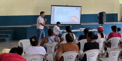 Capacitan a productores de cerdos de traspatio