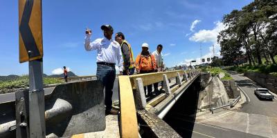 Inspeccionan puente Santa María tras sismos; no presenta daños estructurales