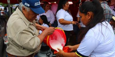 Concurso de la Vaca Lechera impulsa desarrollo ganadero en Santa Ana, Petén