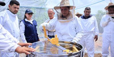 Ministra de Agricultura visita proyectos que impulsan el desarrollo en Baja Verapaz 