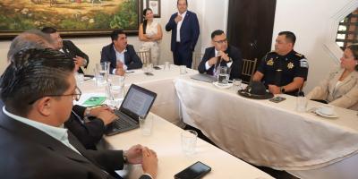 Presentan propuestas para mejorar la movilidad entre Antigua y La Aurora