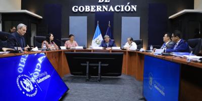 Refuerzan mecanismos de diálogo y compromisos laborales