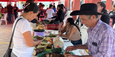 Baja Verapaz se llena de productos frescos y variados