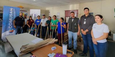 Familias agricultoras reciben semillas y herramientas
