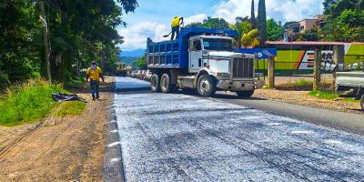 Avanzan los trabajos de recapeo en la CA-1 Occidente entre Huehuetenango y La Mesilla