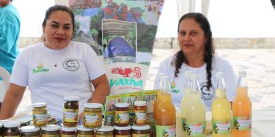 Santa Elena recibe a cooperativistas