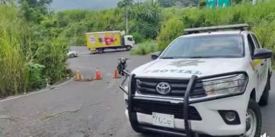 Provial atiende vuelco de camión en la CA-9 Sur y refuerza acciones del #PlanConecta en rutas nacionales