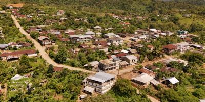 Fotografía del INDE sobre electrificación rural. 