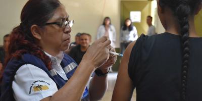 Jornada de vacunación en Provial: un compromiso con la salud del personal