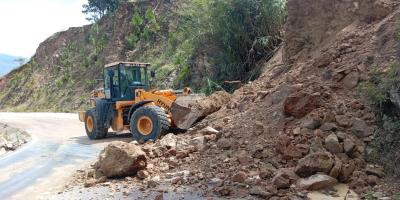 Caminos y Covial responden a emergencias por lluvias en 11 departamentos 