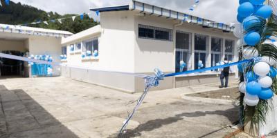CIV entrega CAP remozado en Senahú: más de 90 mil personas beneficiadas